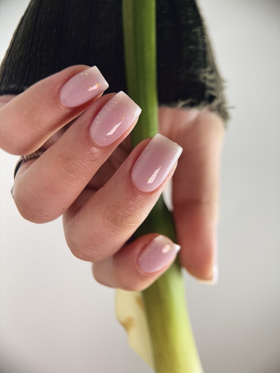 Neutral Manicure